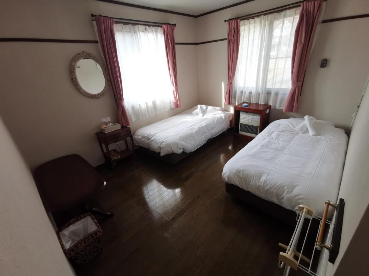 Hakuba Powder Republic Panzió Kültér fotó